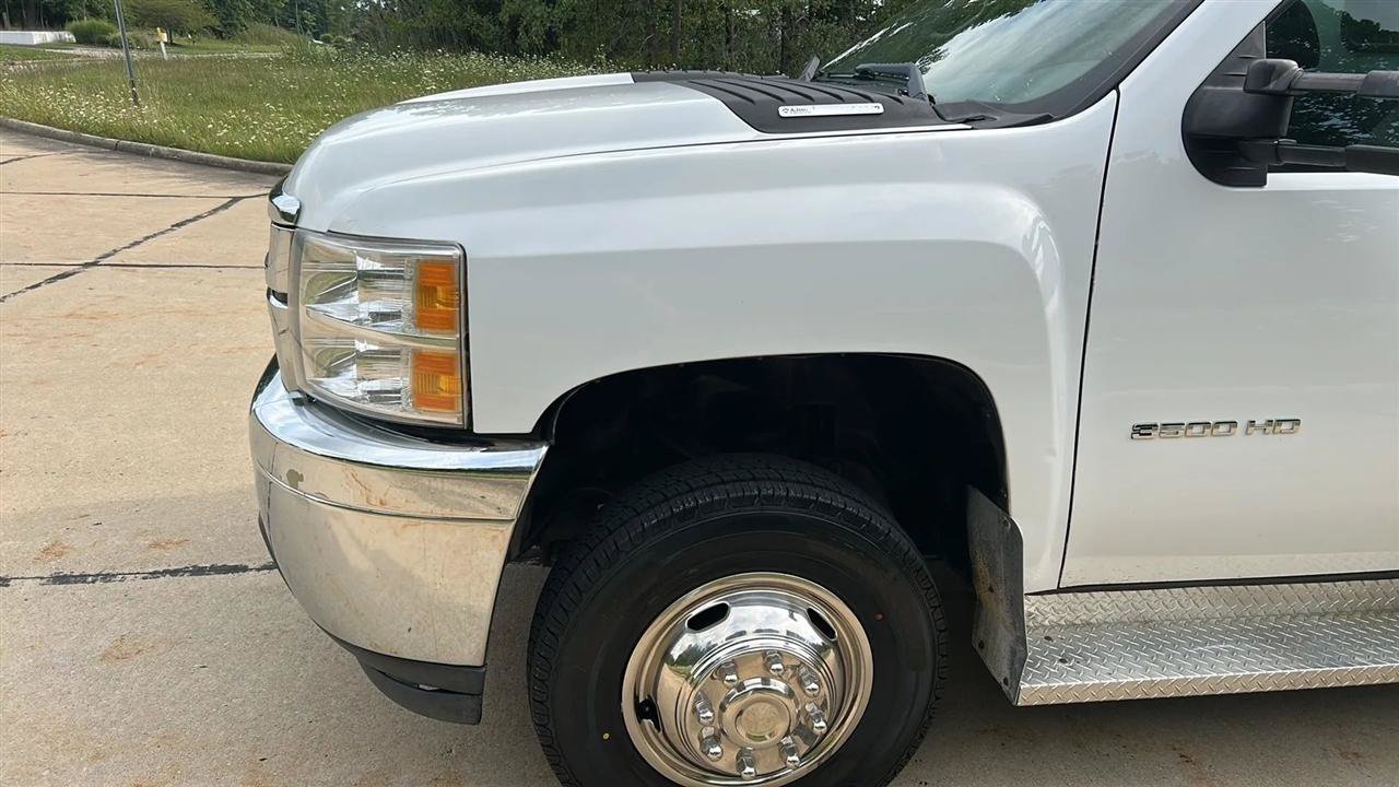 Used 2011 Chevrolet Silverado 3500 W/T RWD image 21