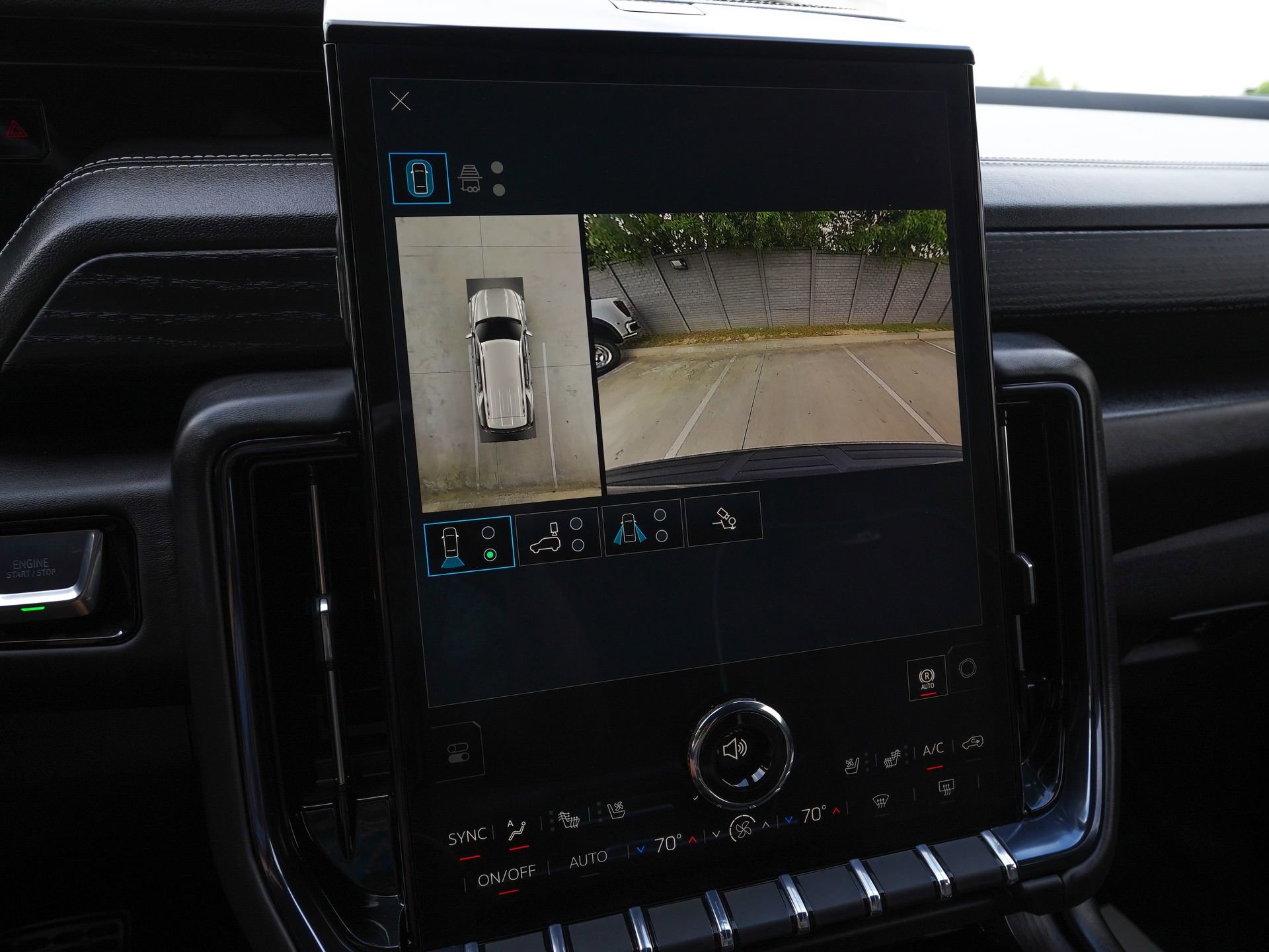 Used 2026 GMC Yukon AT4 Ultimate AWD/4WD image 28