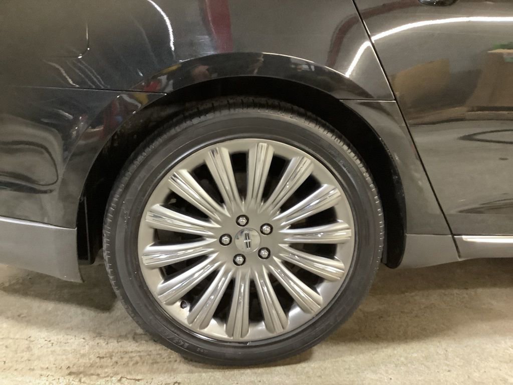 Used 2015 Lincoln MKS AWD w/ Equipment Group 101A image 13