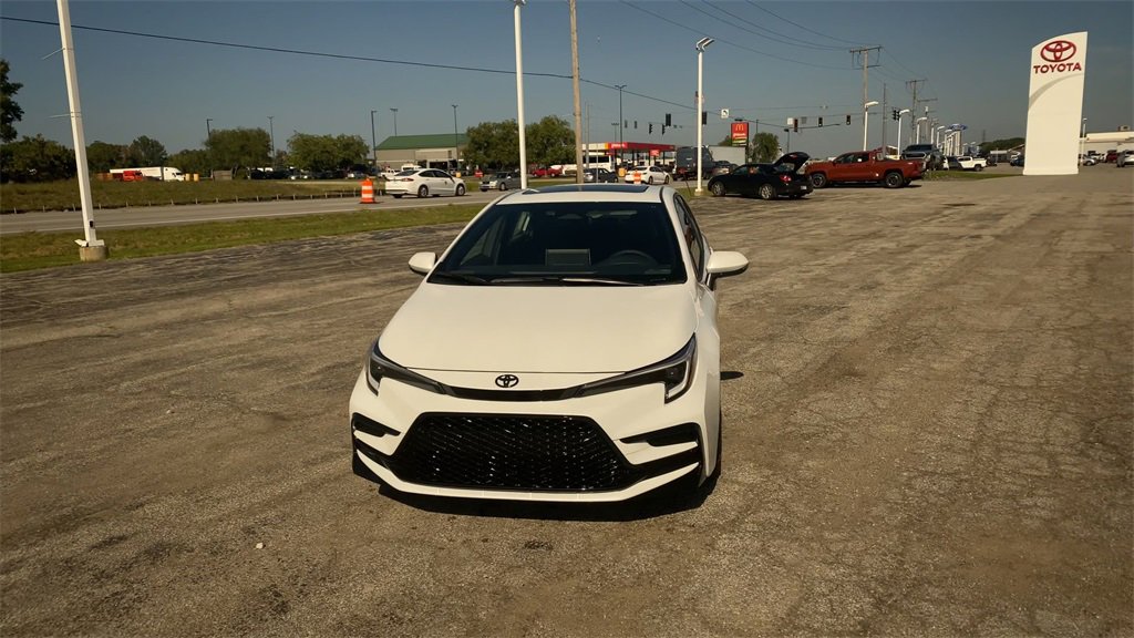 New 2025 Toyota Corolla XSE image 3