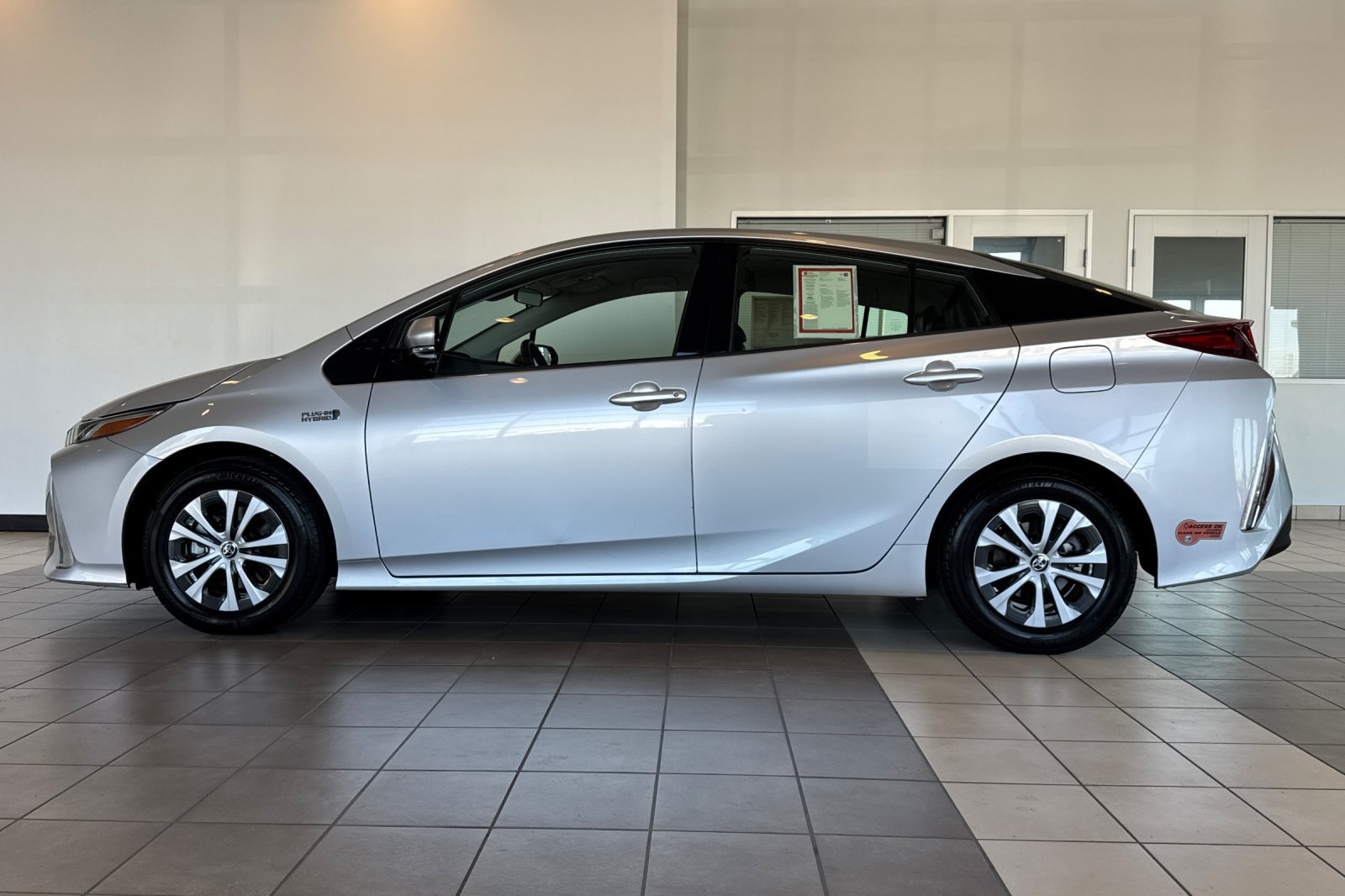 Certified 2020 Toyota Prius Prime XLE FWD image 7