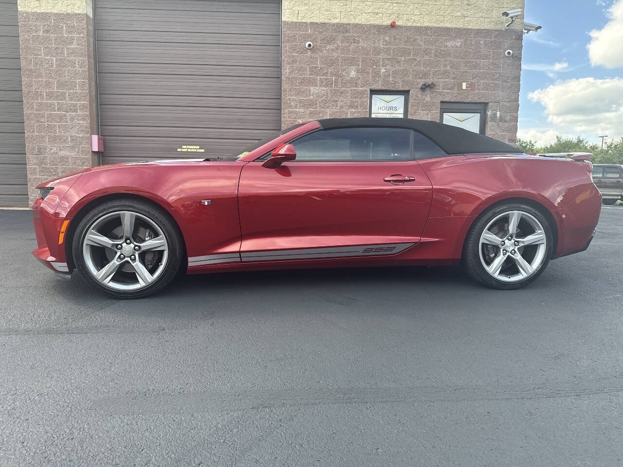 Used 2017 Chevrolet Camaro SS RWD image 23