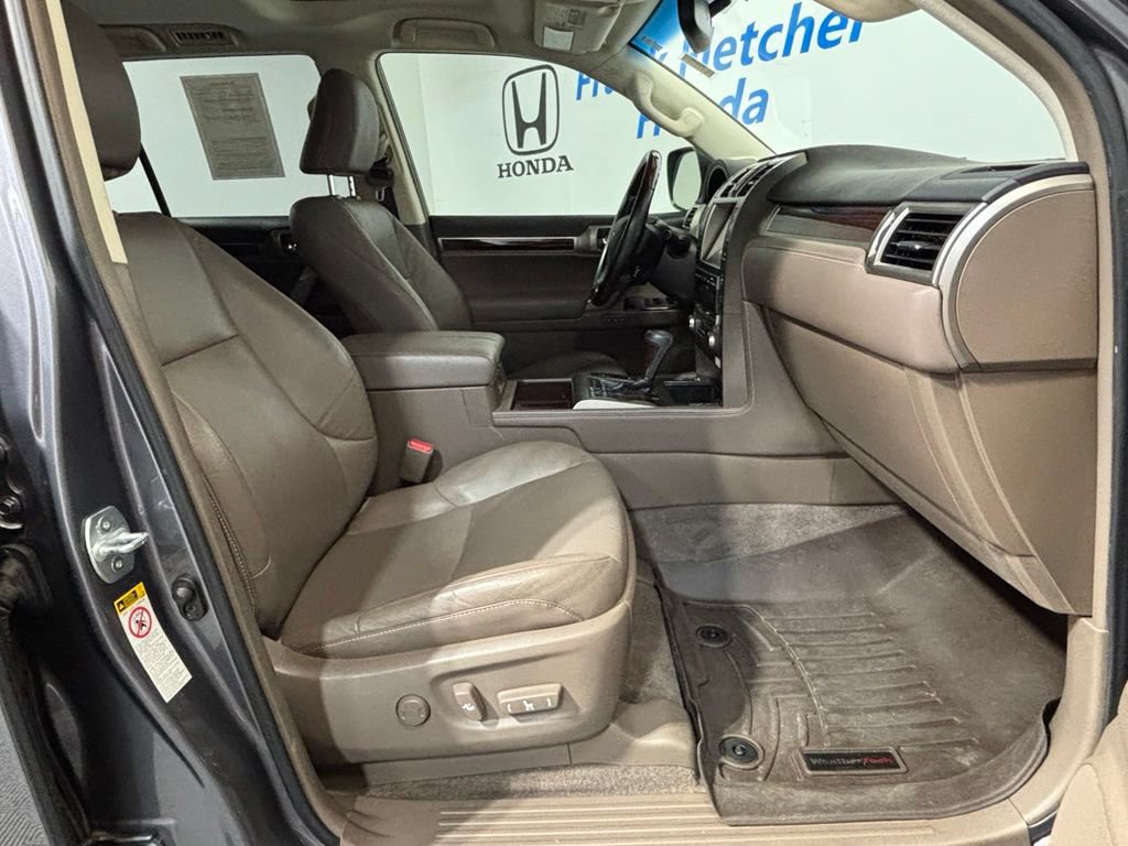 Used 2018 Lexus GX 460 Premium w/ Premium Package AWD/4WD image 35