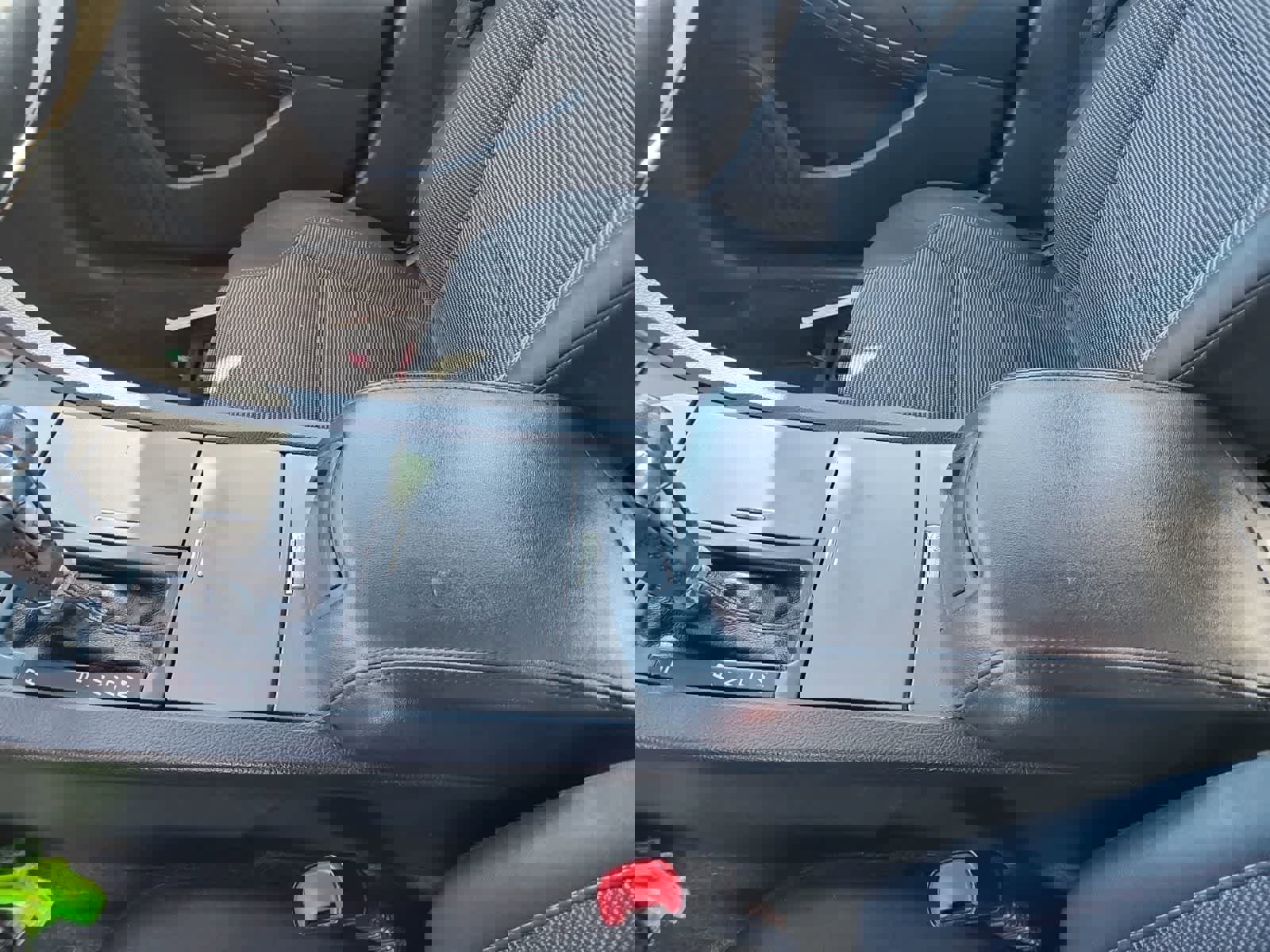 Used 2012 Ford Taurus SEL image 11