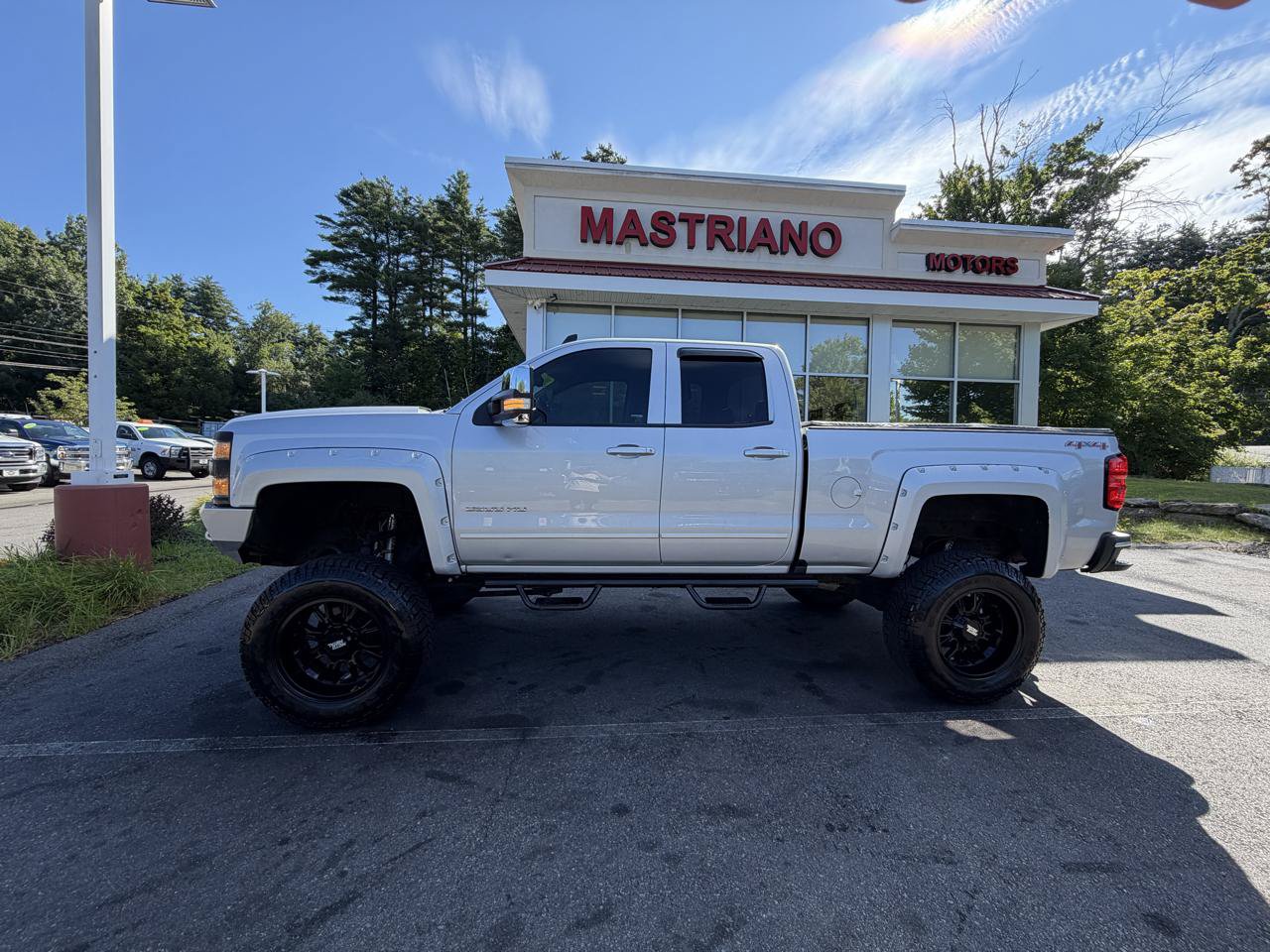 Used 2017 Chevrolet Silverado 2500 LT w/ All Star Edition AWD/4WD image 10