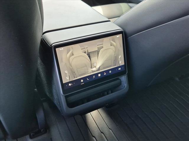 Used 2025 Tesla Model 3 Long Range RWD image 17