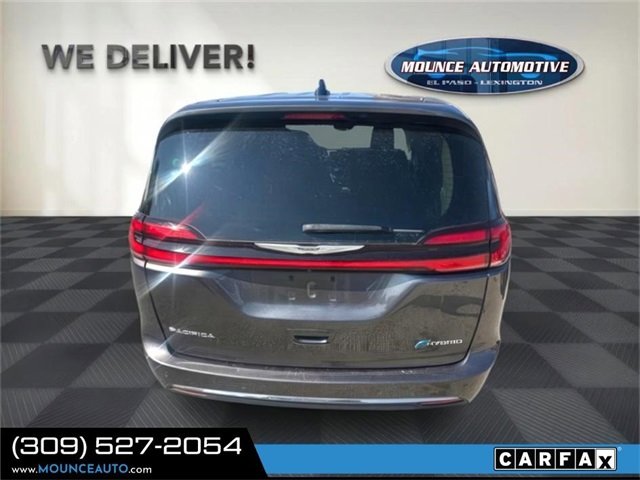 Used 2023 Chrysler Pacifica Touring-L image 4