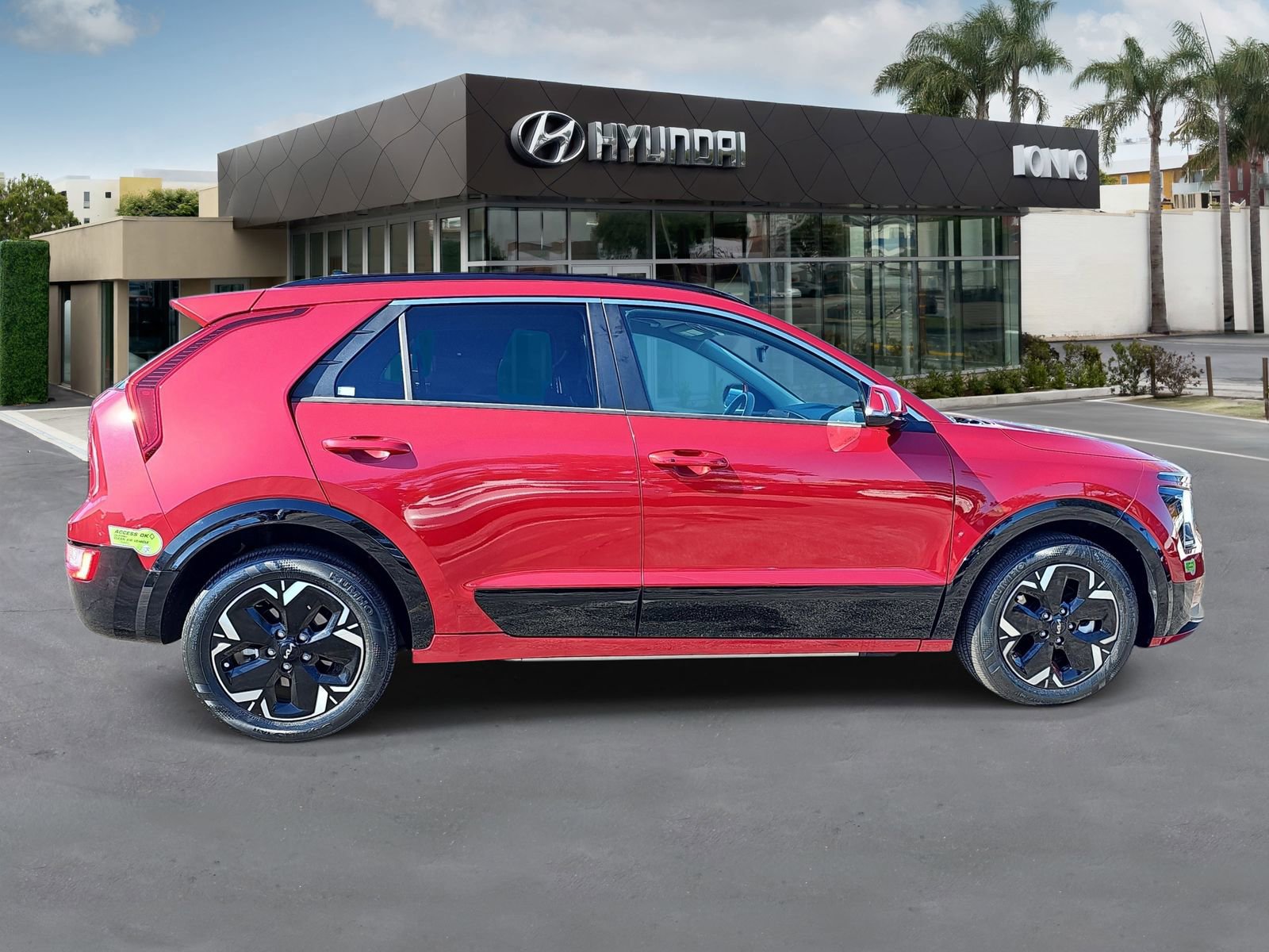 Used 2023 Kia Niro Wind image 2