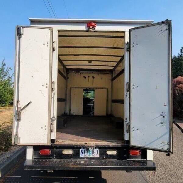 Used 2015 Ford E-350 and Econoline 350 Super Duty w/ Power Windows & Locks Group image 18