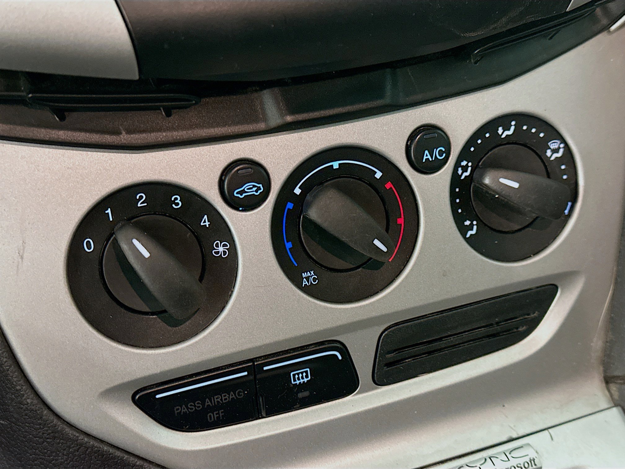 Used 2014 Ford Focus SE image 22