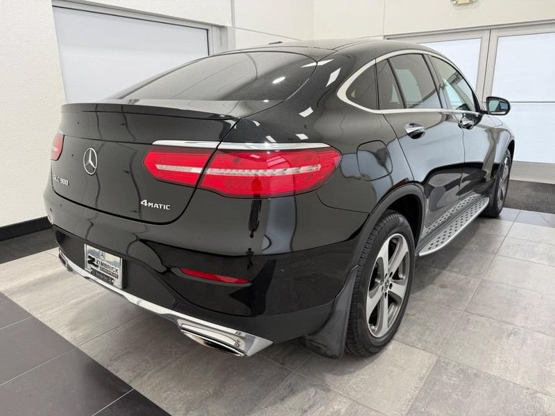 Used 2017 Mercedes-Benz GLC 300 4MATIC Coupe image 2