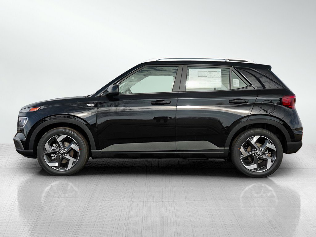 New 2026 Hyundai Venue SEL FWD image 4