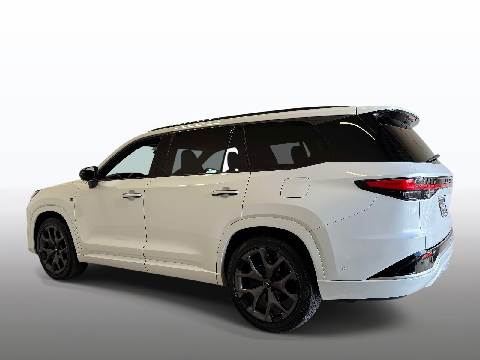 Certified 2025 Lexus TX 500h AWD w/ Technology Package image 12