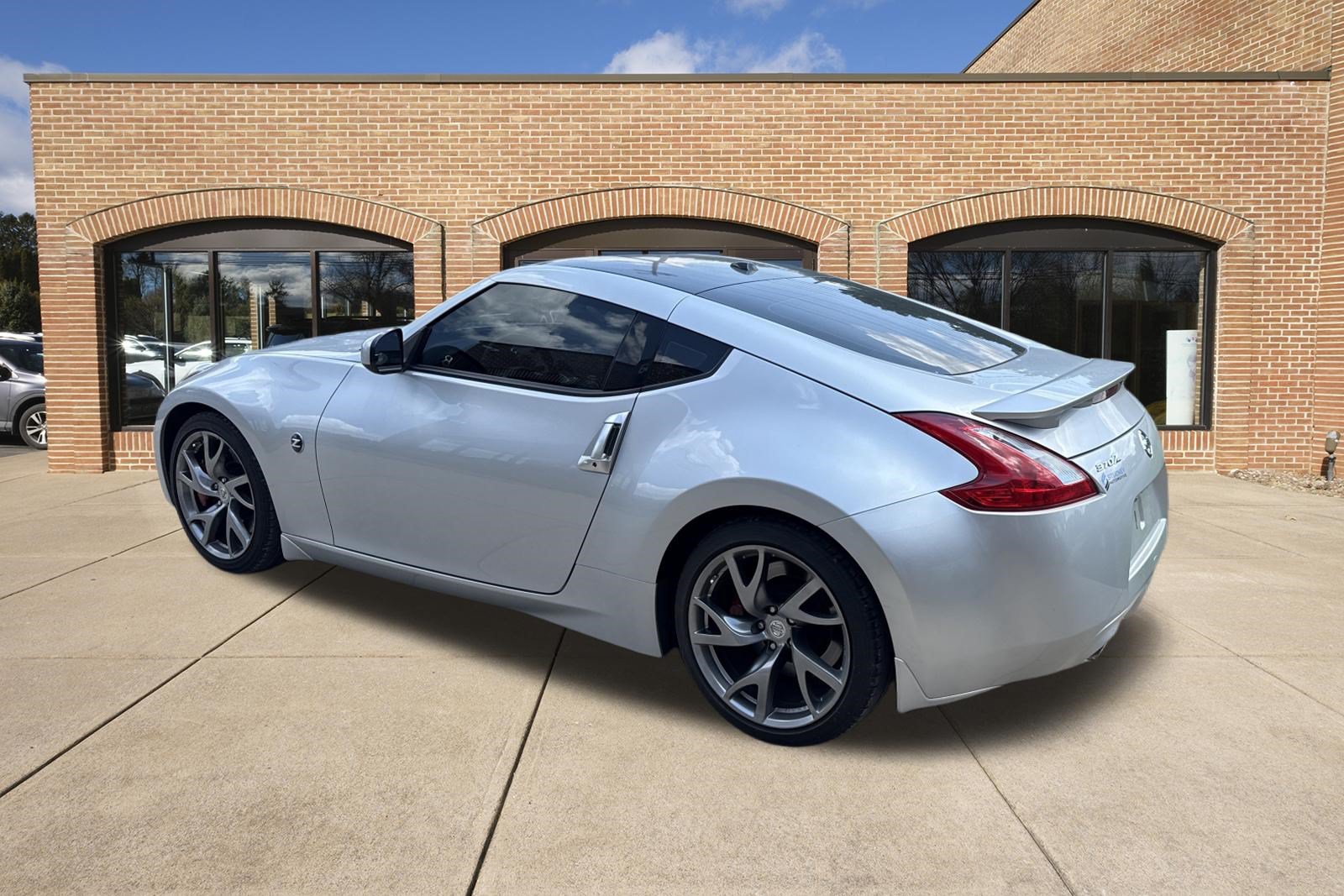Used 2014 Nissan 370Z Touring w/ Sport Package RWD image 6