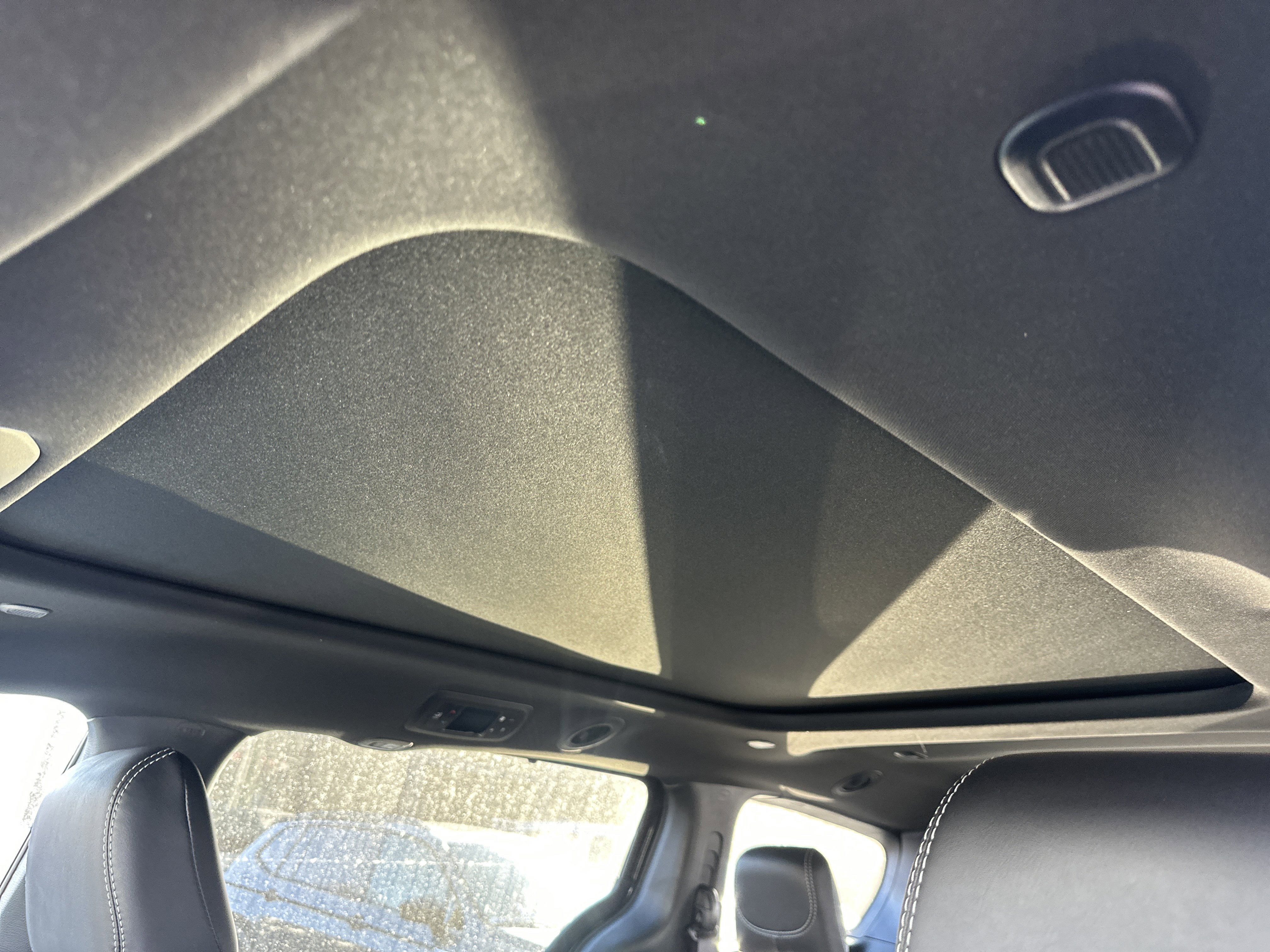 New 2026 Chrysler Pacifica Select w/ S Appearance Package FWD image 14