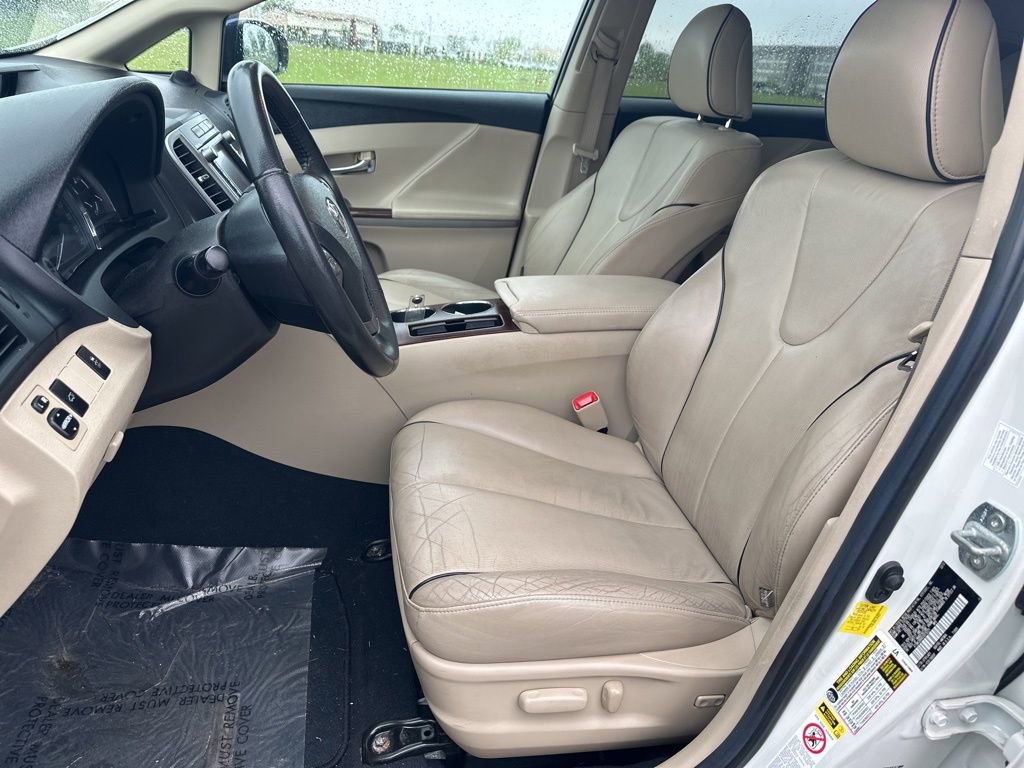 Used 2012 Toyota Venza Limited w/ Tow Pkg AWD/4WD image 15