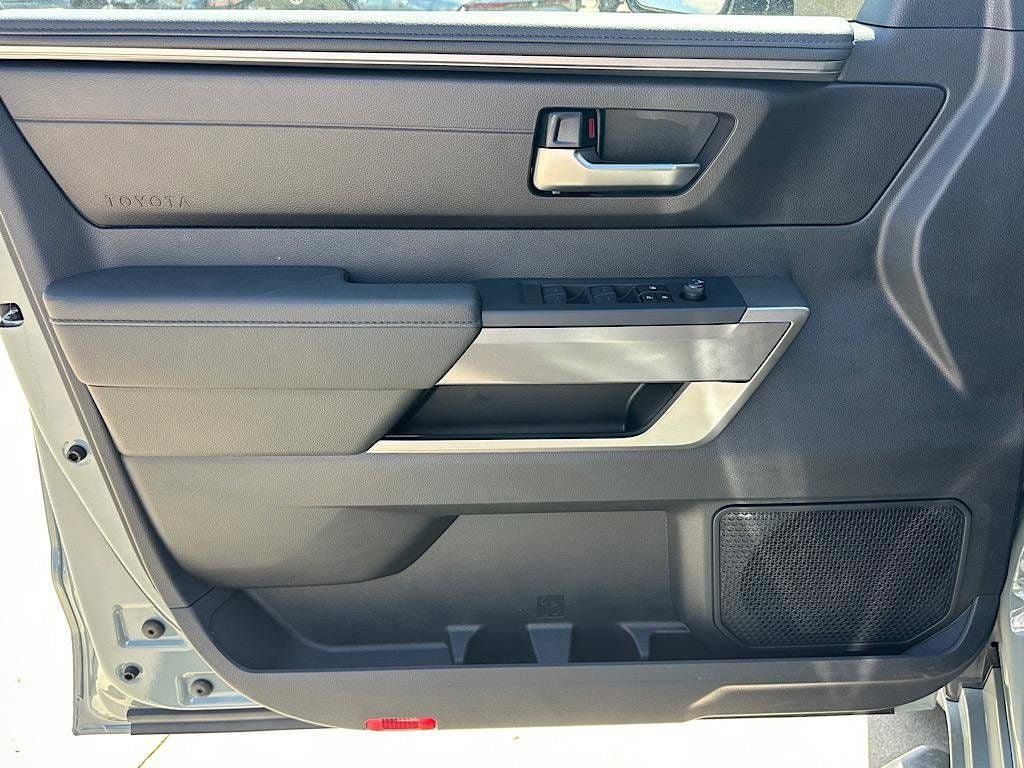 New 2026 Toyota Tundra SR5 AWD/4WD image 9