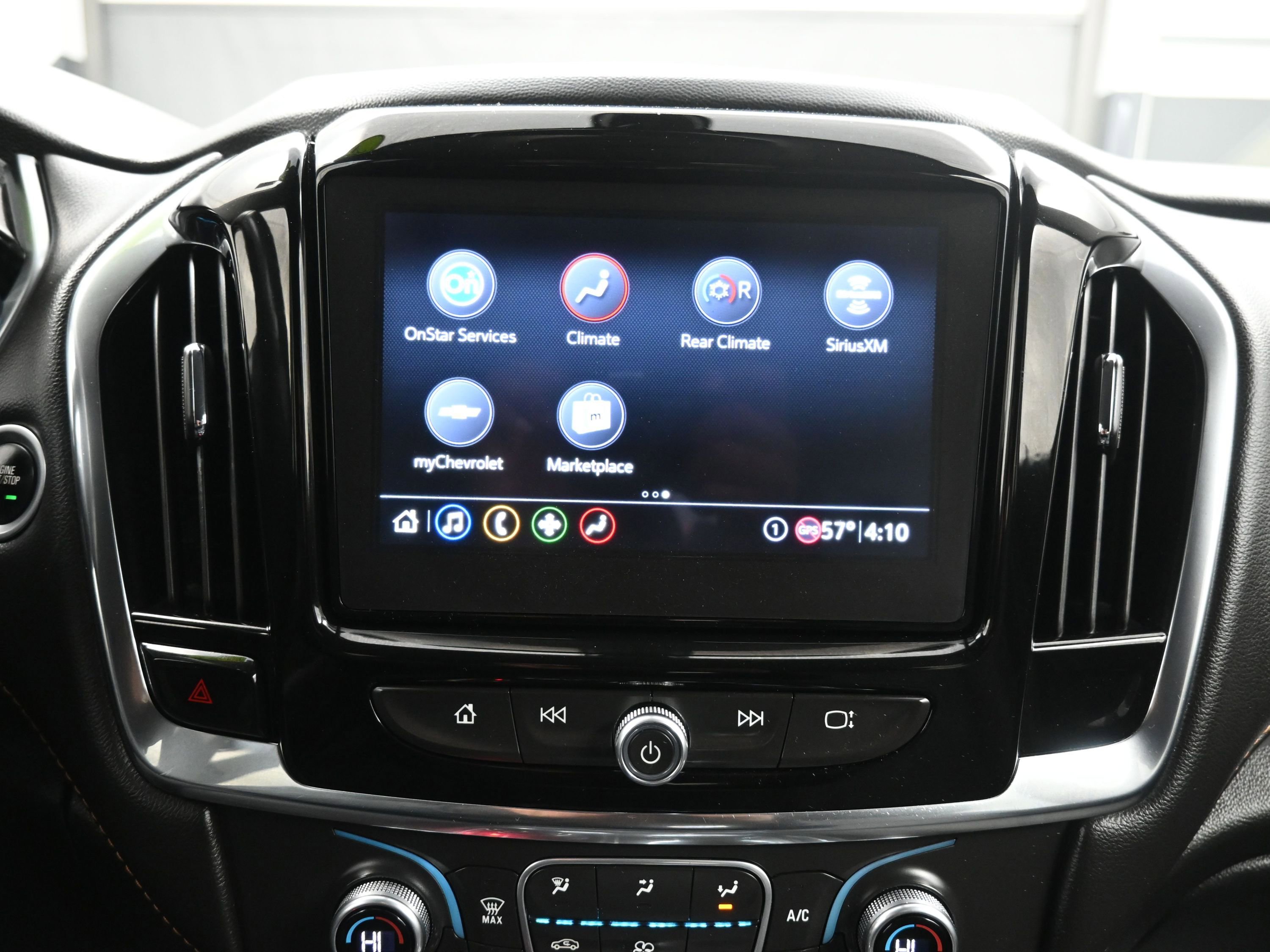 Used 2020 Chevrolet Traverse LT w/ LPO, Black Accent Package image 39