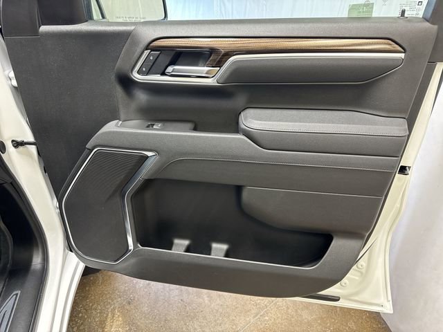 Certified 2025 Chevrolet Silverado 1500 LT w/ Leather Package AWD/4WD image 25