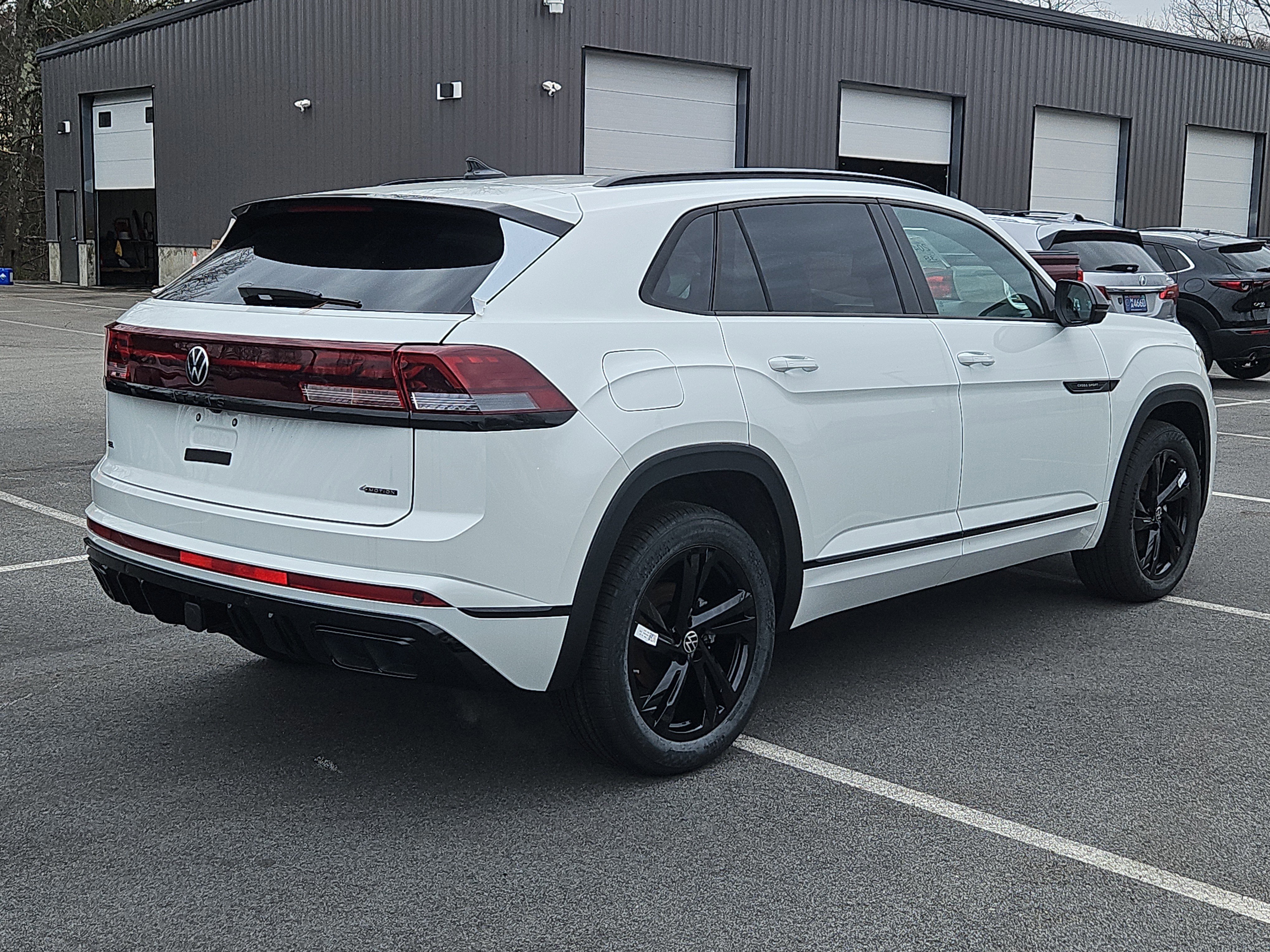 New 2026 Volkswagen Atlas Cross Sport SEL R-Line image 2