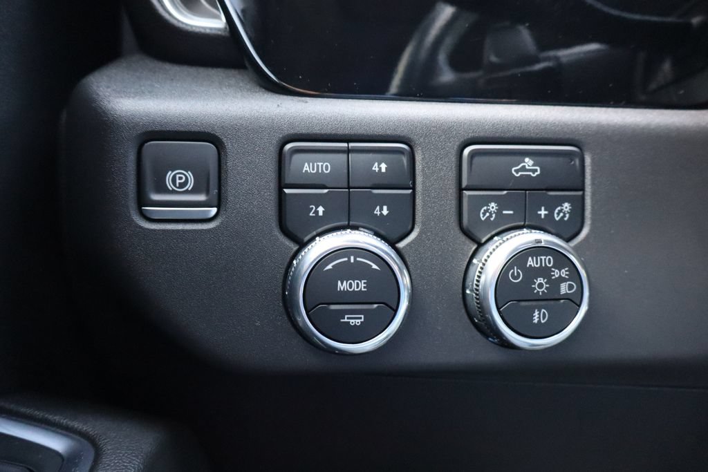 Used 2024 GMC Sierra 1500 Elevation AWD/4WD image 14