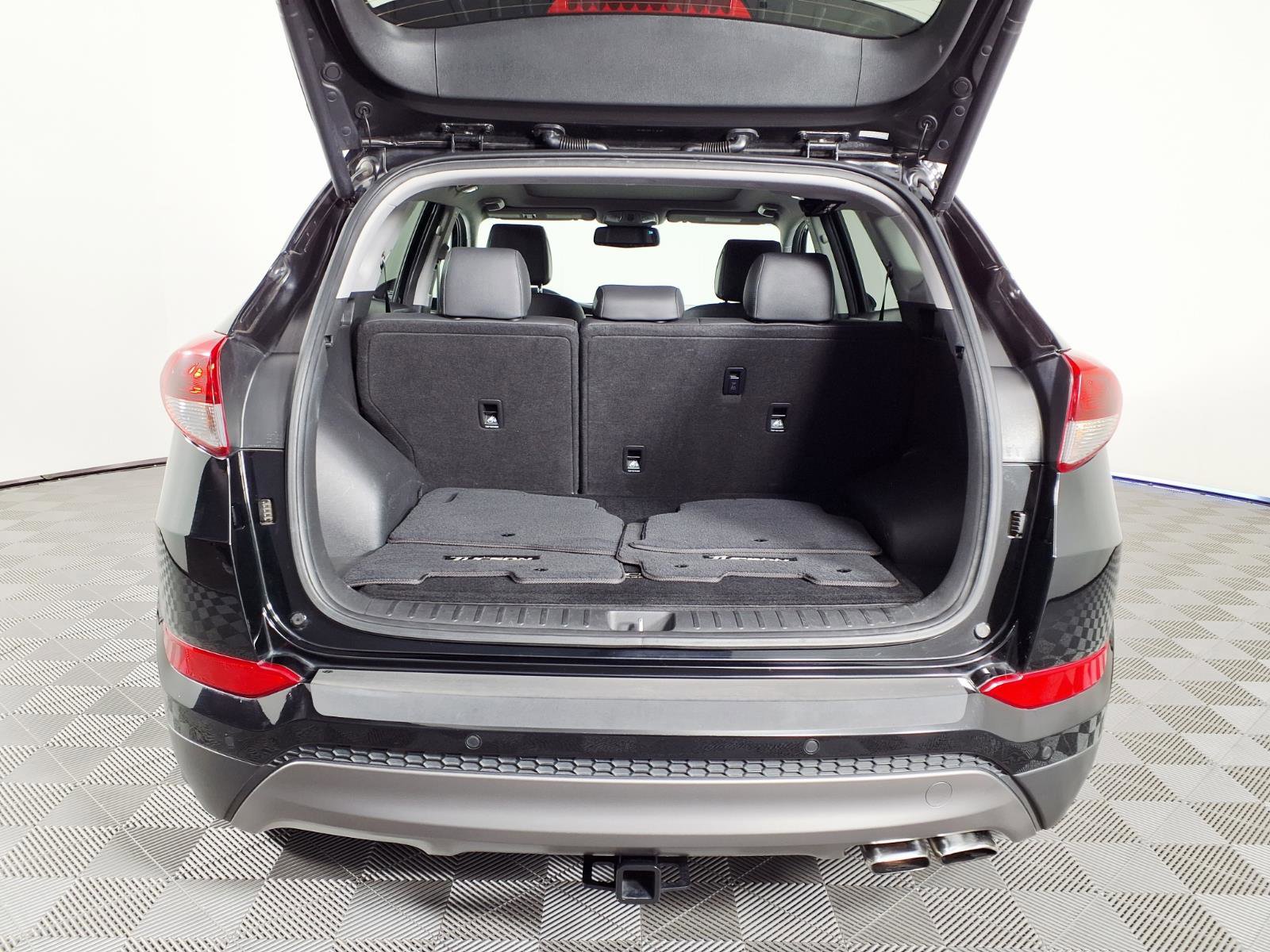 Used 2016 Hyundai Tucson Limited w/ Option Group 03 image 8