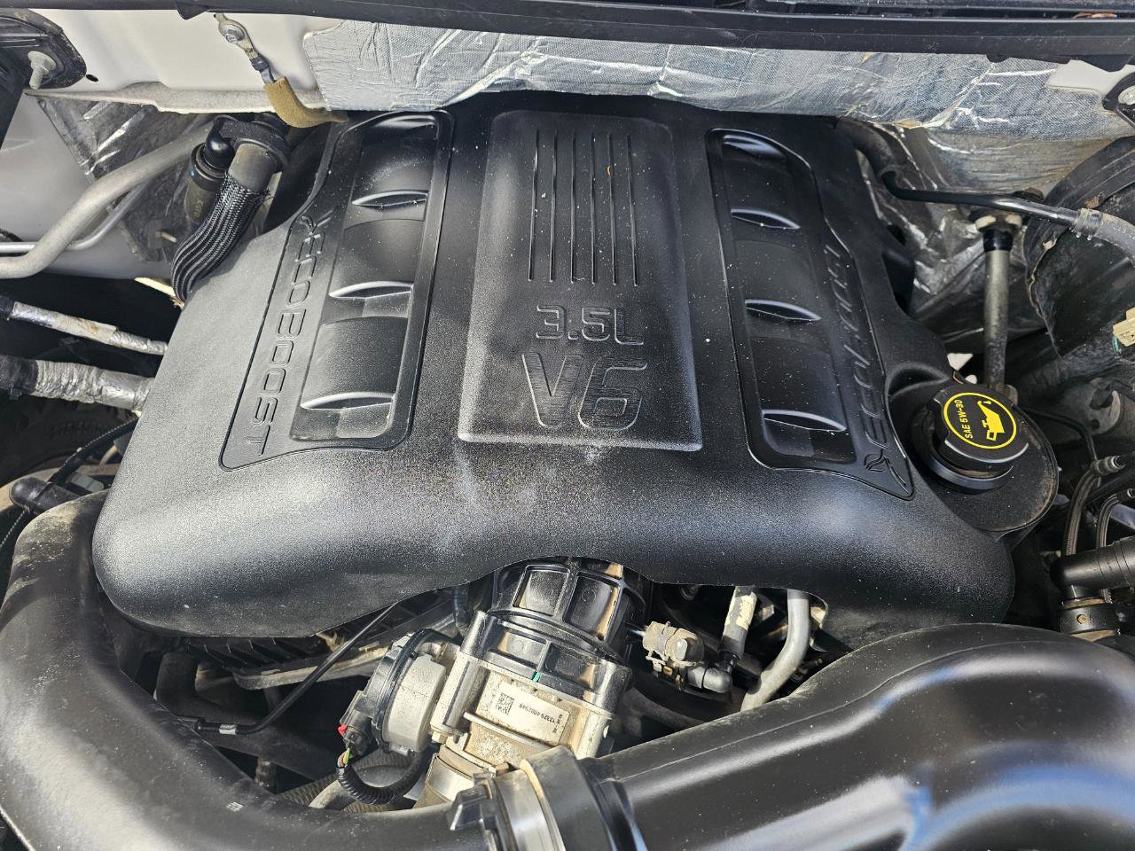Used 2014 Ford F150 FX4 w/ FX Appearance Package AWD/4WD image 25