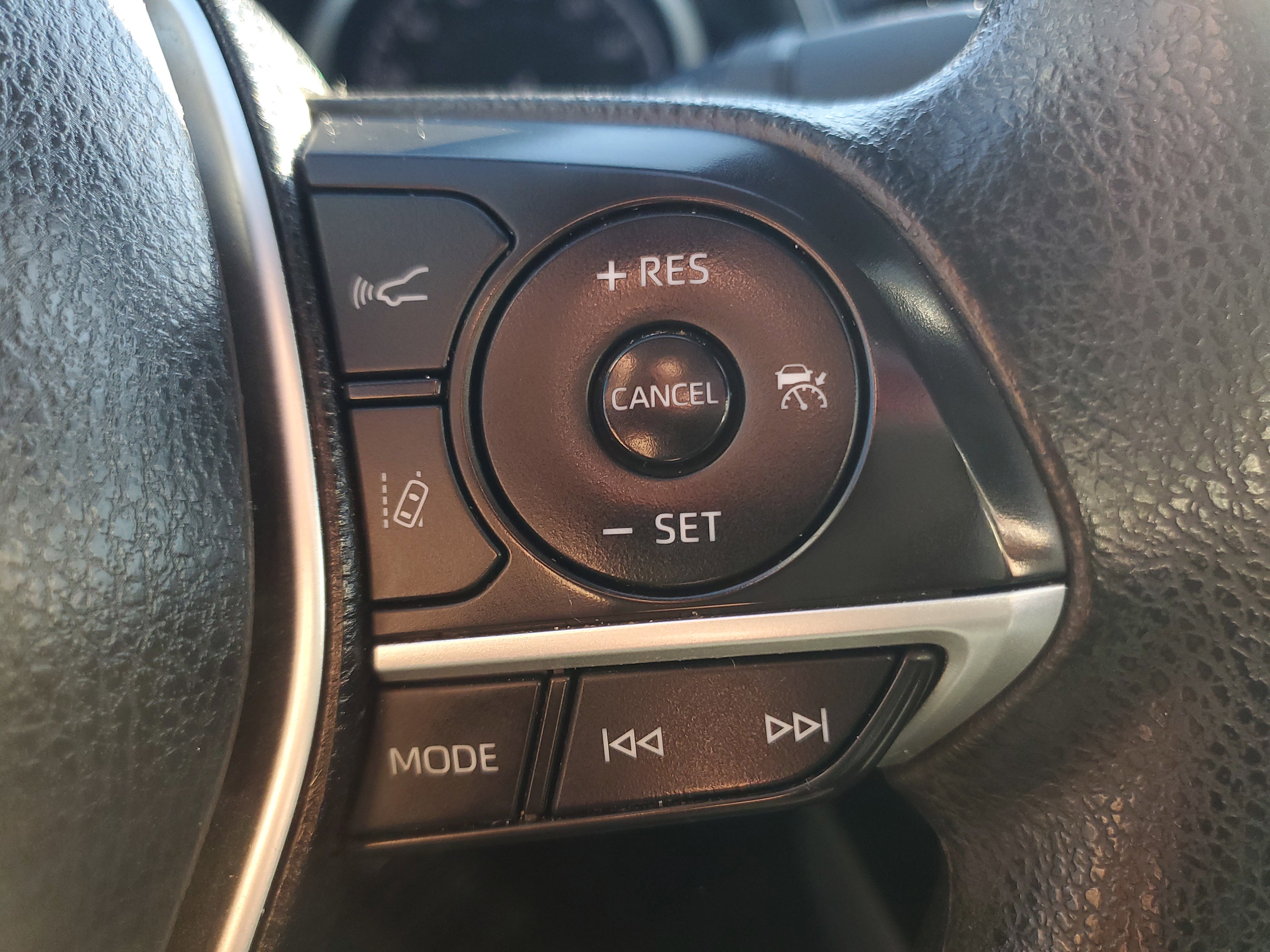 Certified 2022 Toyota Camry LE w/ Convenience Package image 19