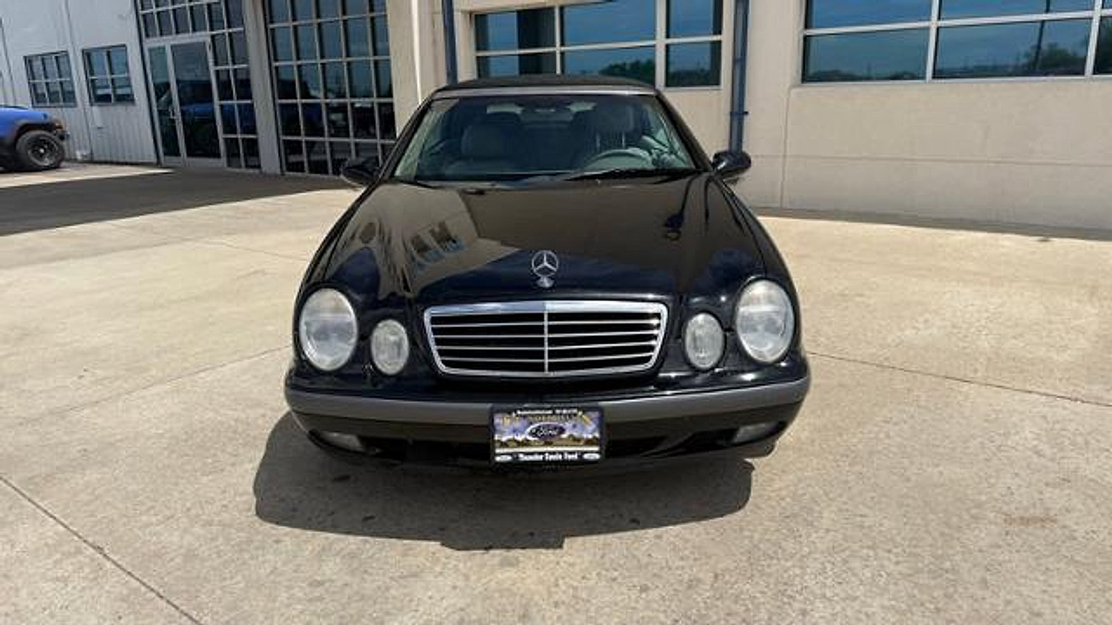 Used 1999 Mercedes-Benz CLK 320 Cabriolet image 2