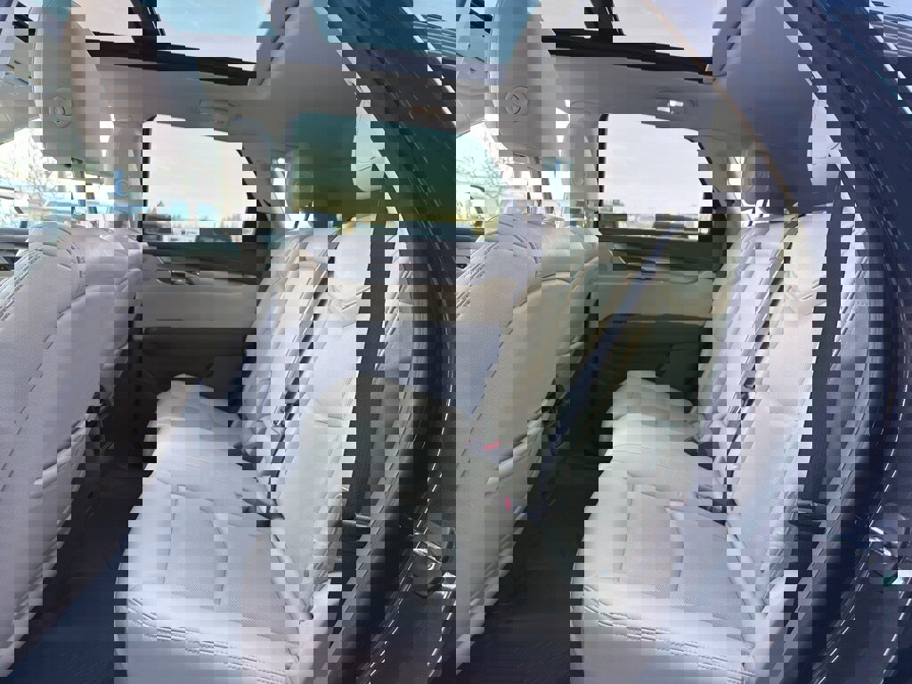 Used 2017 Cadillac XT5 Luxury w/ Driver Awareness Package image 23