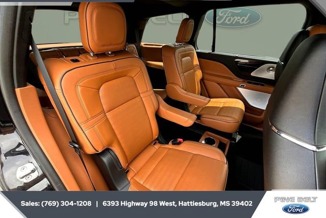 Used 2023 Lincoln Aviator Black Label w/ Dynamic Handling Package image 20