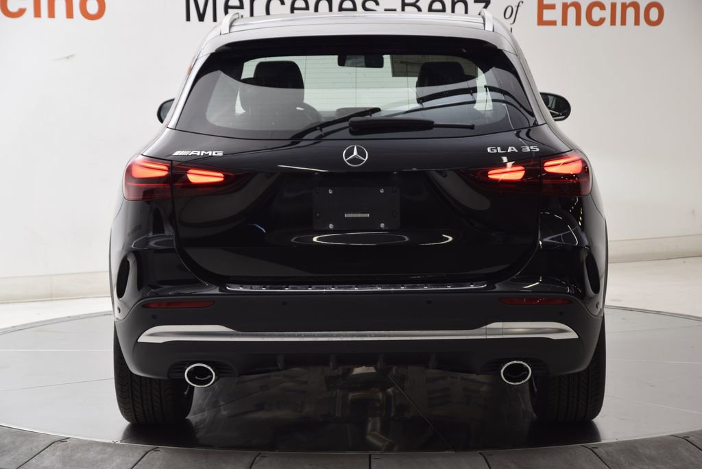 New 2026 Mercedes-Benz GLA 35 AMG 4MATIC image 5
