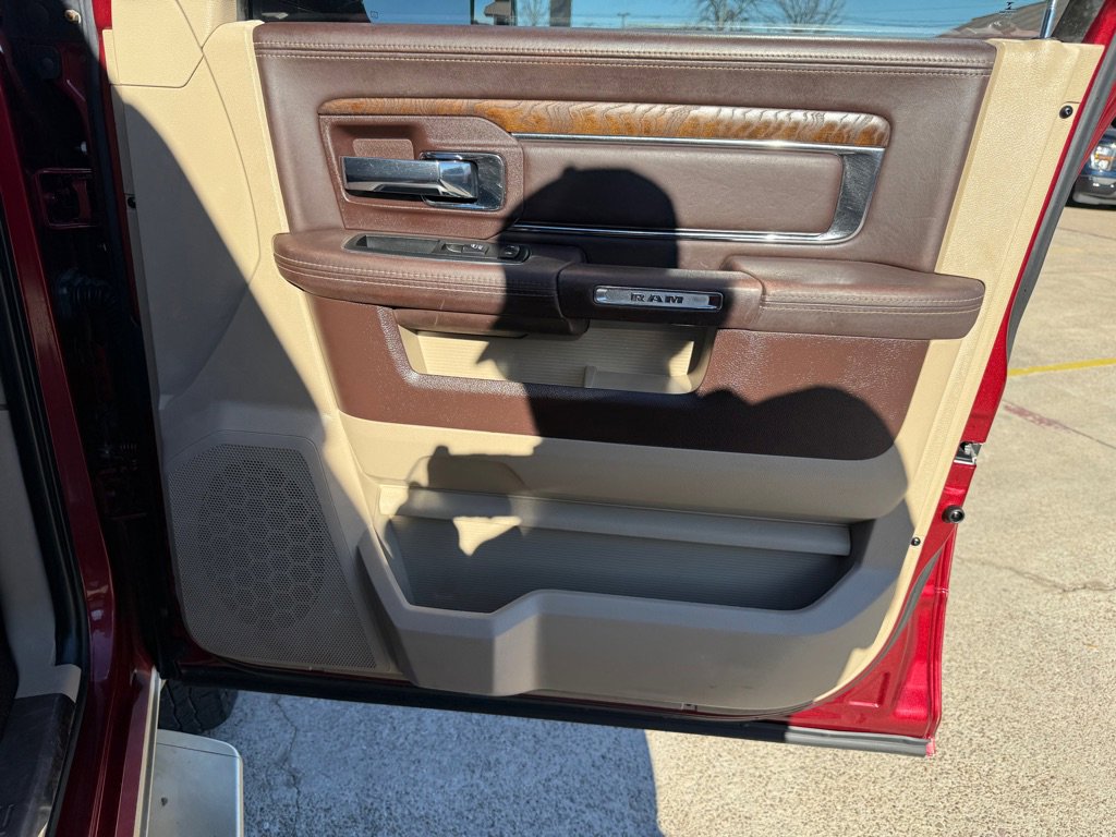 Used 2015 RAM 3500 Laramie Longhorn w/ Convenience Group AWD/4WD image 25