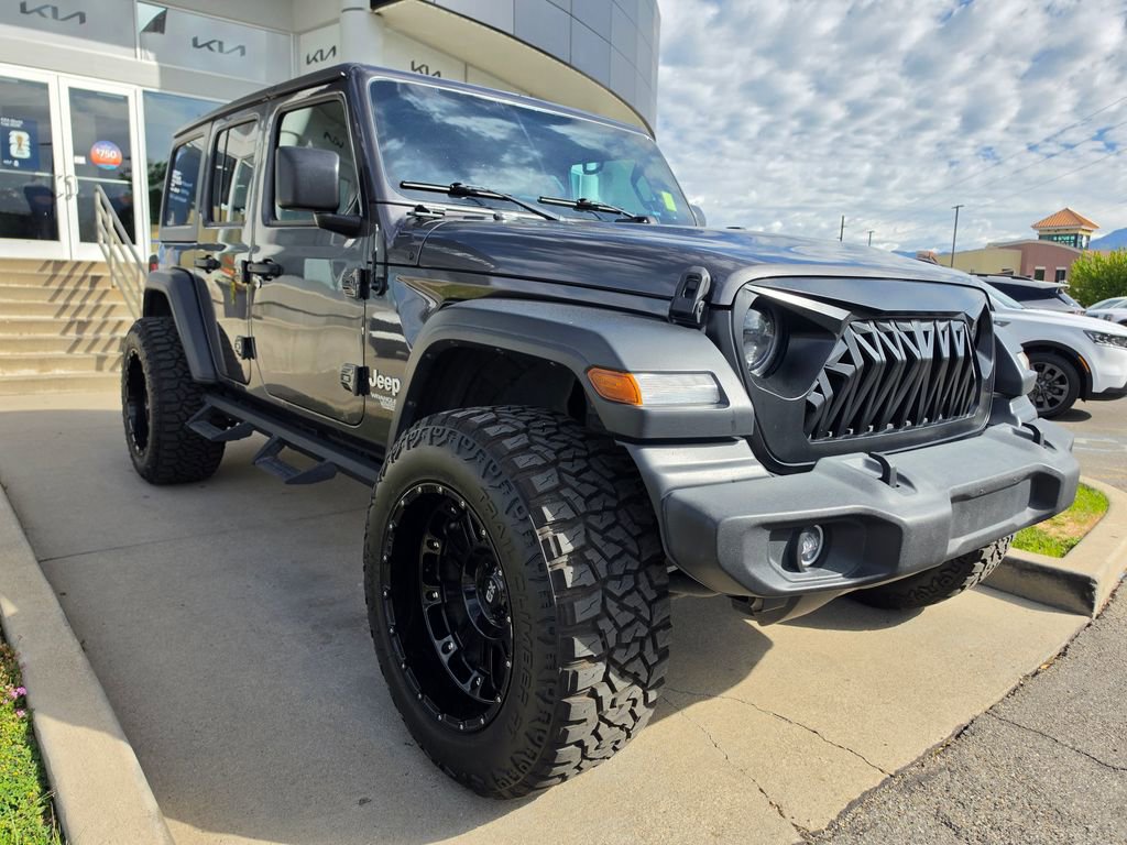 Used 2019 Jeep Wrangler Unlimited Sport S AWD/4WD image 3