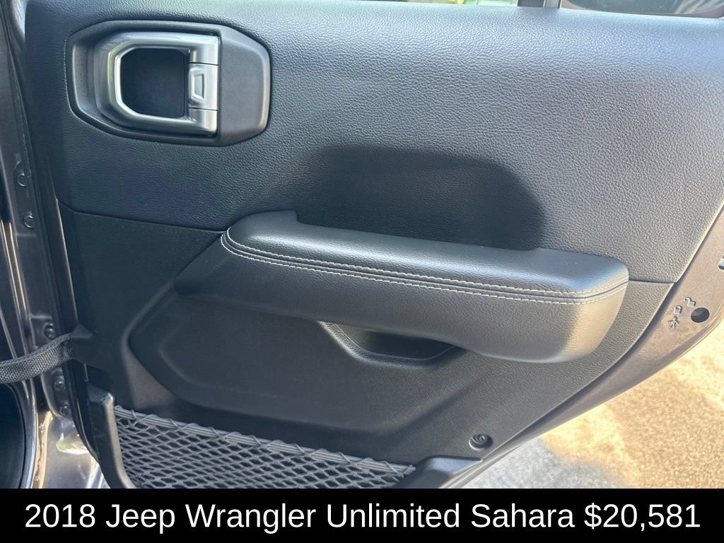 Used 2018 Jeep Wrangler Unlimited Sahara AWD/4WD image 19