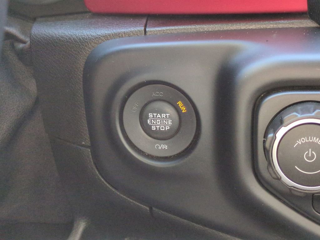 Used 2018 Jeep Wrangler Unlimited Rubicon image 38