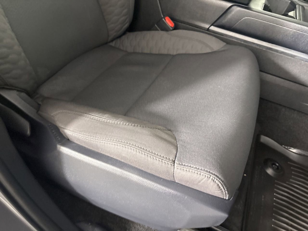 Used 2025 Toyota Tundra SR image 26