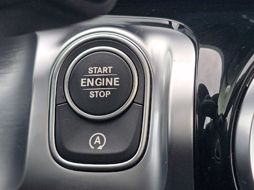 New 2026 Mercedes-Benz GLB 250 4MATIC image 38