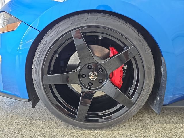 Used 2019 Ford Mustang GT Premium w/ Equipment Group 401A RWD image 25
