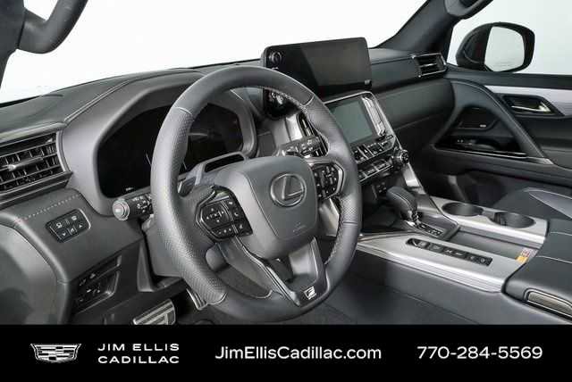 Used 2025 Lexus LX 700h F Sport AWD/4WD image 18