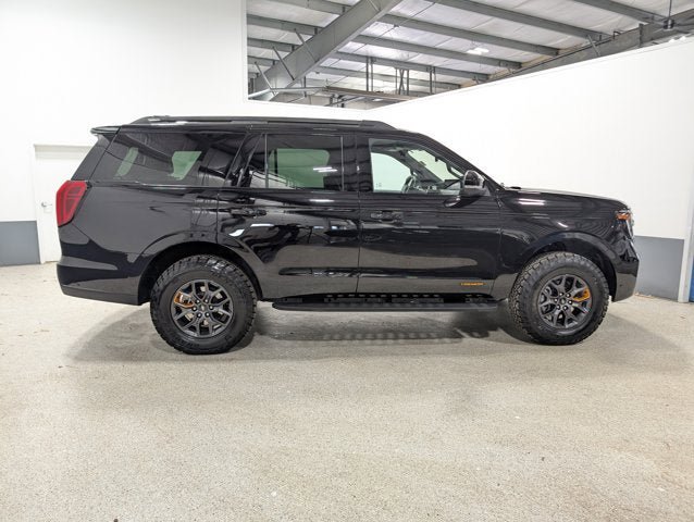Used 2025 Ford Expedition Tremor AWD/4WD image 2