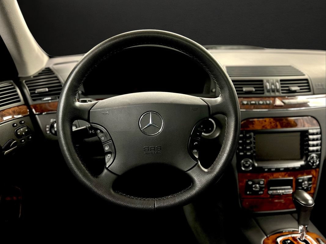 Used 2004 Mercedes-Benz S 500 4MATIC image 26