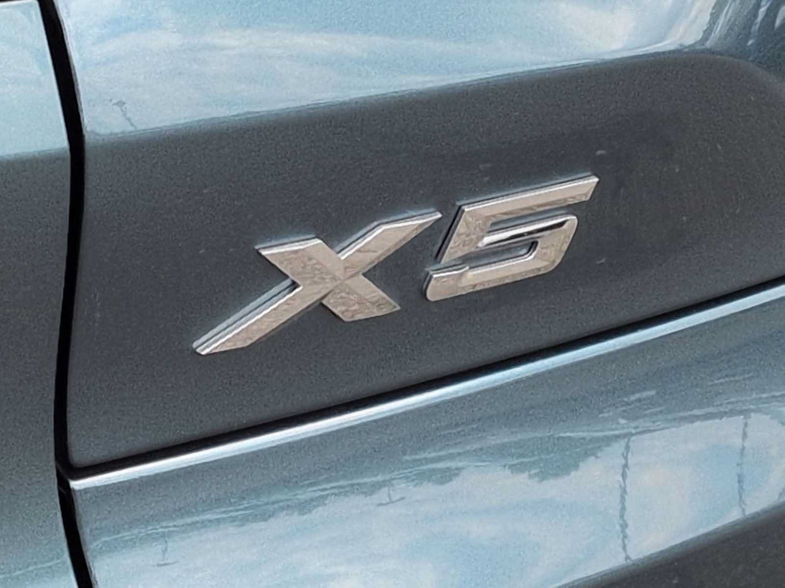 Used 2024 BMW X5 xDrive40i w/ Premium Package AWD/4WD image 13