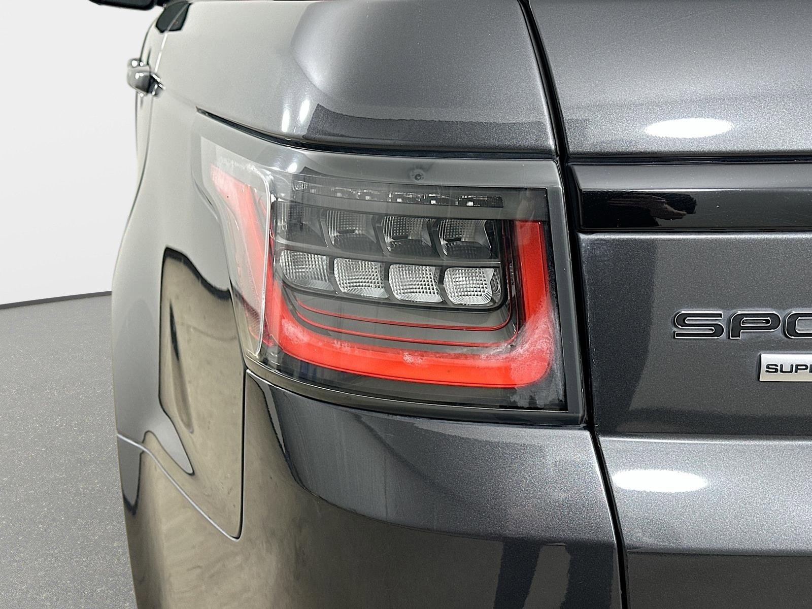 Used 2018 Land Rover Range Rover Sport Supercharged image 43