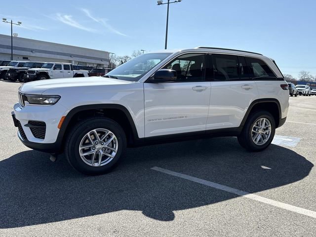 New 2026 Jeep Grand Cherokee Laredo image 7