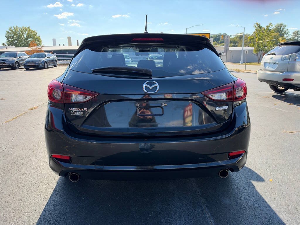 Used 2017 MAZDA MAZDA3 Touring FWD image 6
