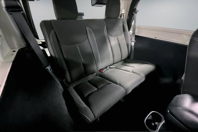 Used 2014 Jeep Wrangler Sahara w/ Connectivity Group AWD/4WD image 19