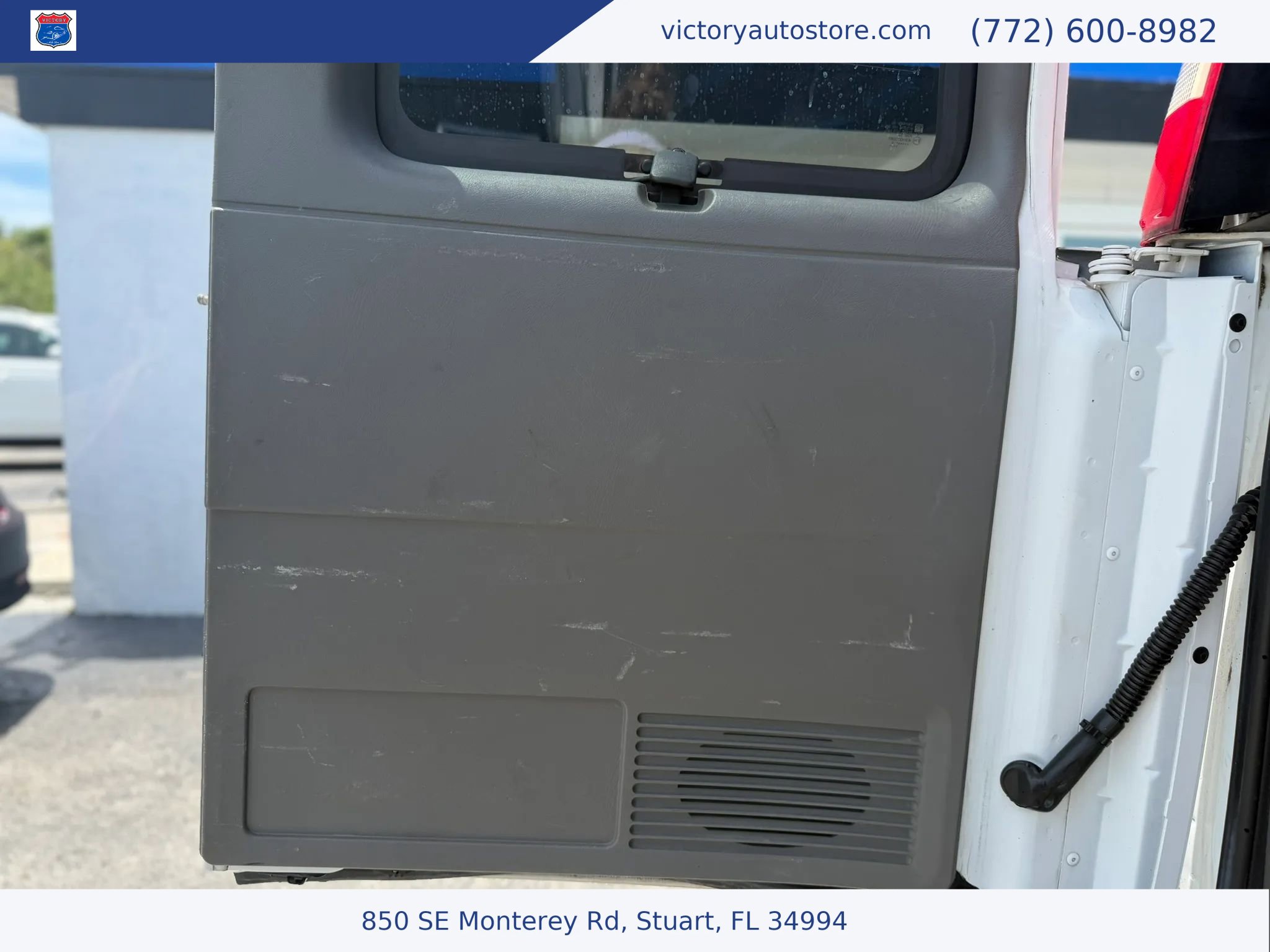 Used 2018 Chevrolet Express 3500 LT w/ LT Preferred Equipment Group RWD image 48