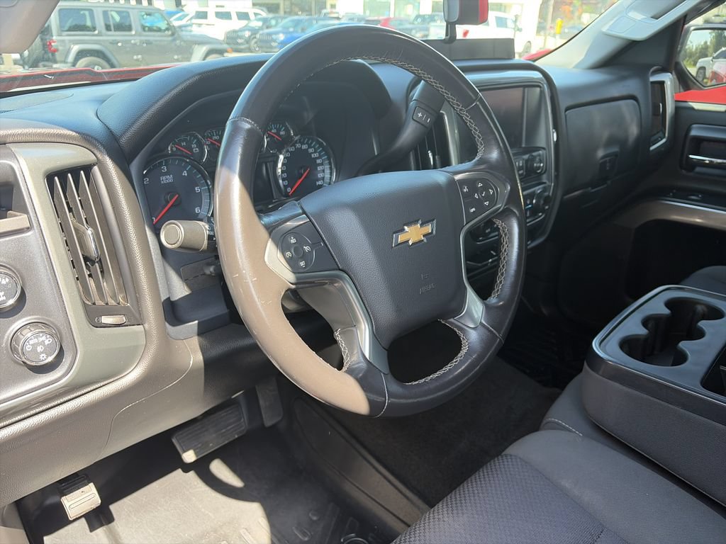 Used 2018 Chevrolet Silverado 1500 LT w/ All Star Edition AWD/4WD image 10