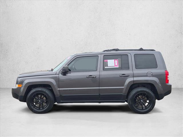 Used 2014 Jeep Patriot Latitude w/ Sun/Sound Group AWD/4WD image 8